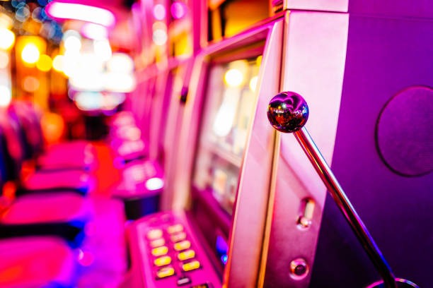 Japan Pools betting interface showing Dragon Tiger and Sic Bo options
